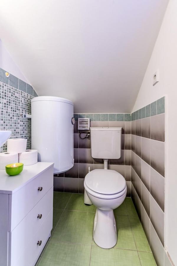 Apartment Sea View Mouth Cetina Omis Bagian luar foto