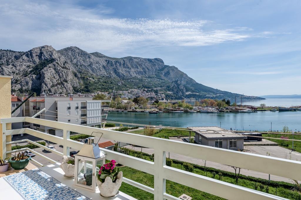 Apartment Sea View Mouth Cetina Omis Bagian luar foto