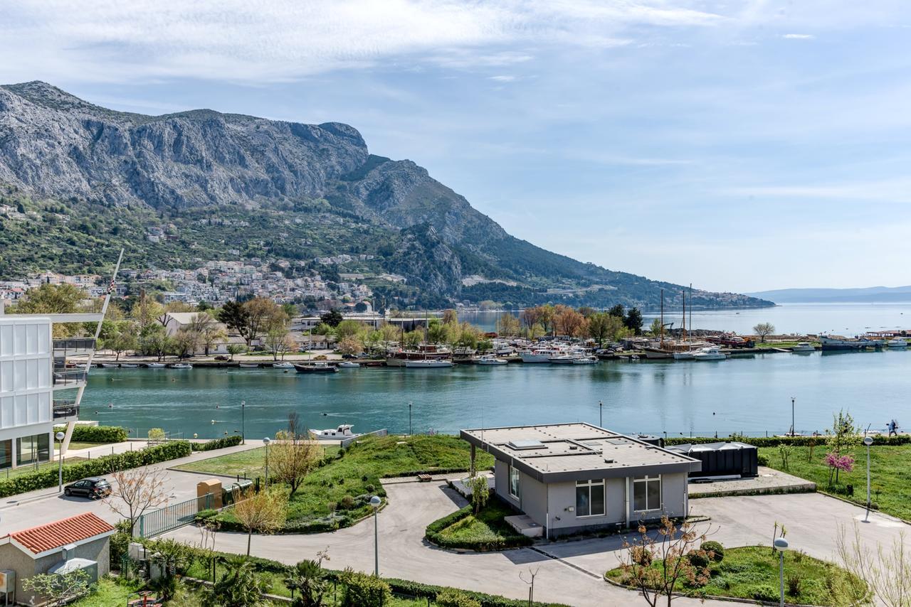 Apartment Sea View Mouth Cetina Omis Bagian luar foto