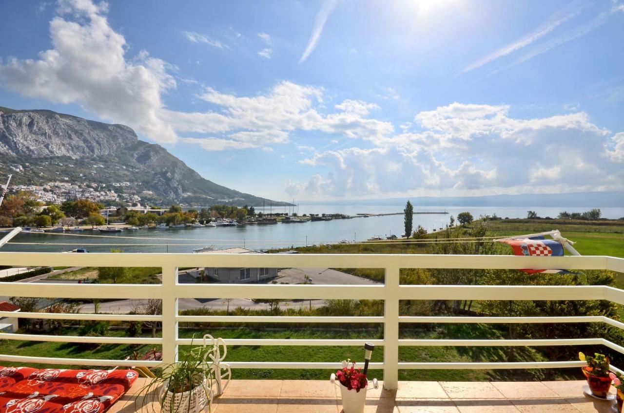 Apartment Sea View Mouth Cetina Omis Bagian luar foto